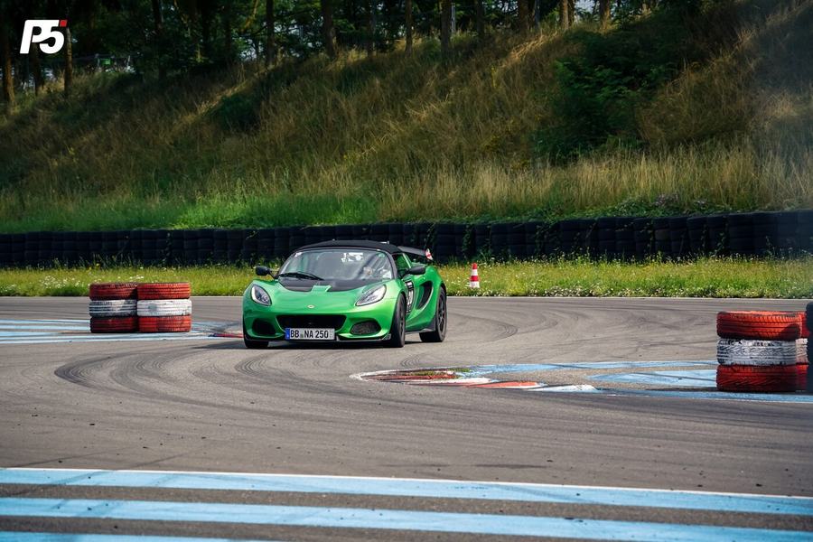 Lotus & Smart Roadster – Racetrack – Anneau du Rhin